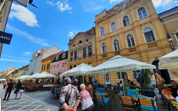Marketing tradițional vs. marketing digital in retail : cum te pot ajuta atunci cand ai un business