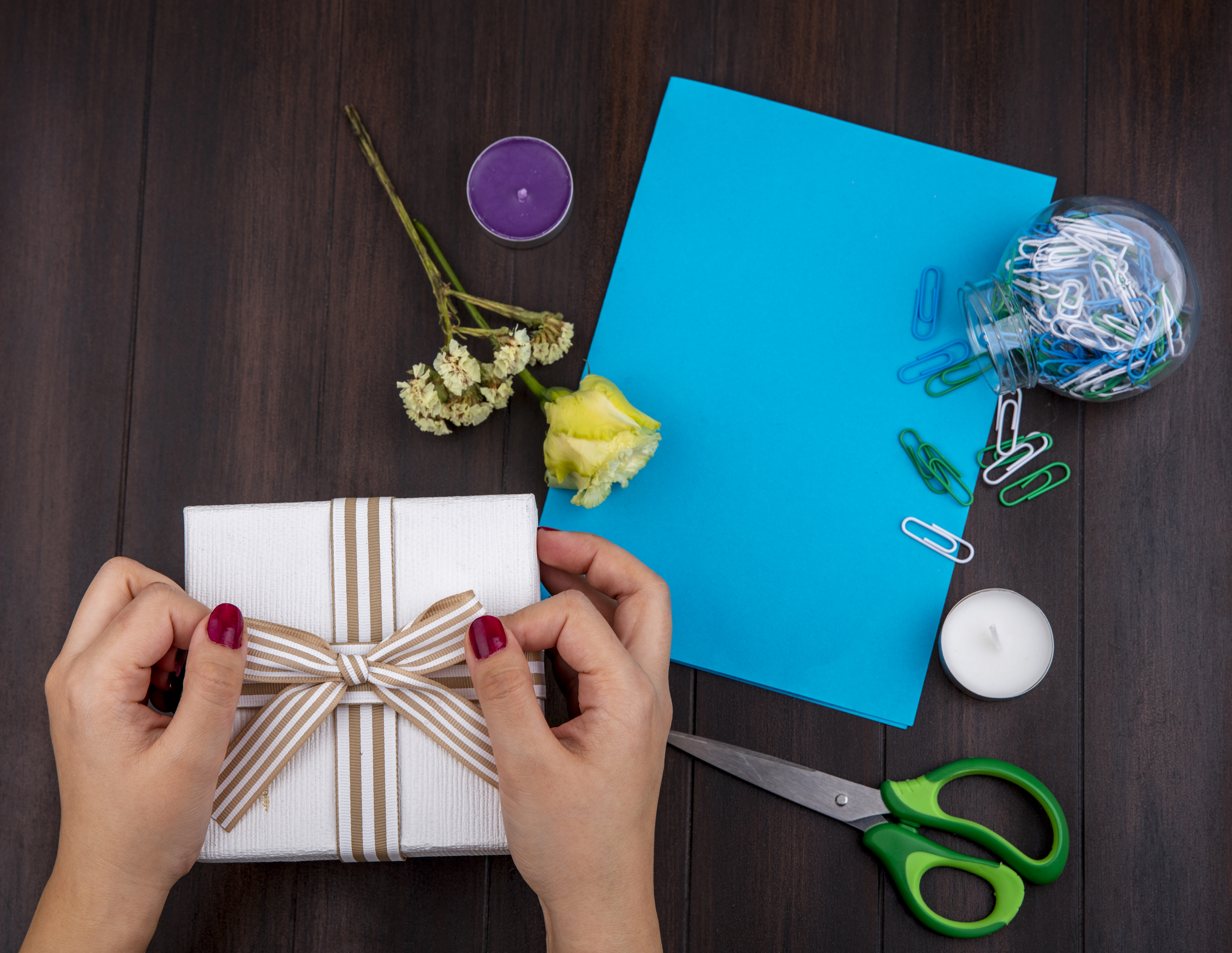 100 lei = 10 cadouri DIY ieftine și creative pentru toată lumea