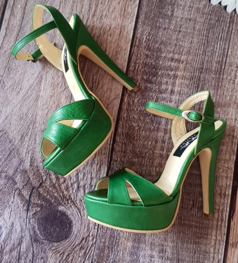 Iata beneficiile esentiale pe care le ofera sandalele din piele!